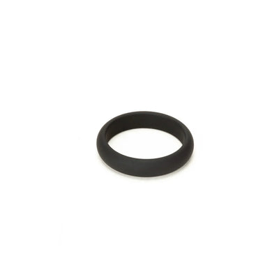 Black silicone ring with smooth finish, designed for comfort and durability, shown on a white background.