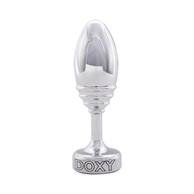 Polished silver ribbed metal plug with tapered shape and flat base engraved with DOXY logo.