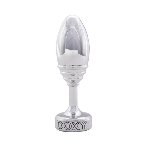 Polished silver ribbed metal plug with tapered shape and flat base engraved with DOXY logo.